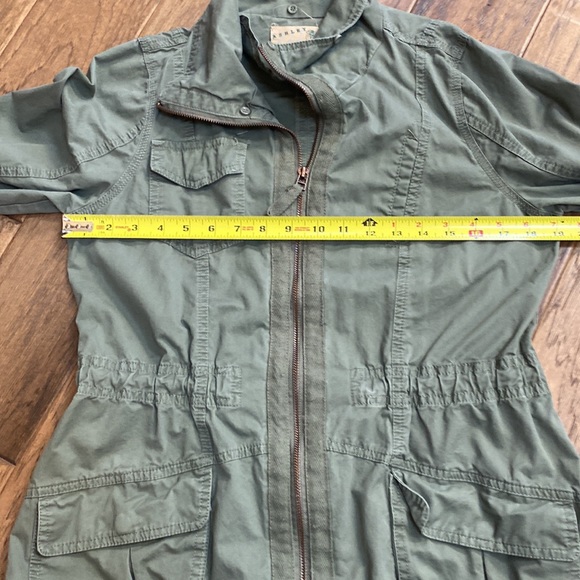 Lightweight cotton jacket - Picture 5 of 11